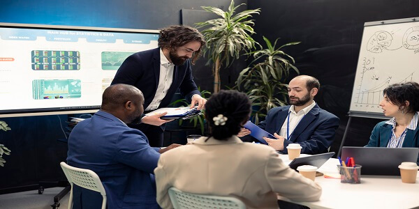 Businesses collaborating on coalition loyalty strategy